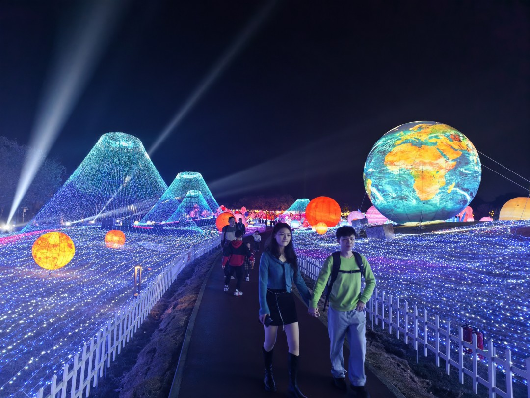 骆昌威 20260221 南沙大湾区灯会璀璨迎新春 民俗科技交融点亮湾区夜.jpg 骆昌威 20260221 南沙大湾区灯会璀璨迎新春 民俗科技交融点亮湾区夜.jpg