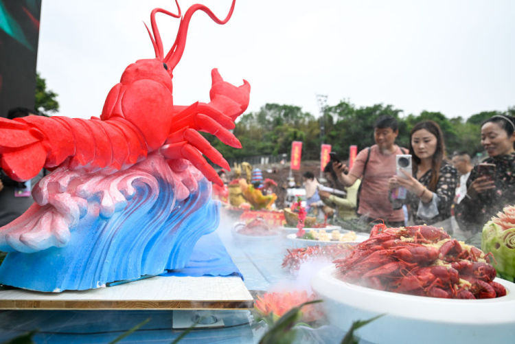 习近平总书记同人大代表、政协委员共商国是纪实_fororder_8