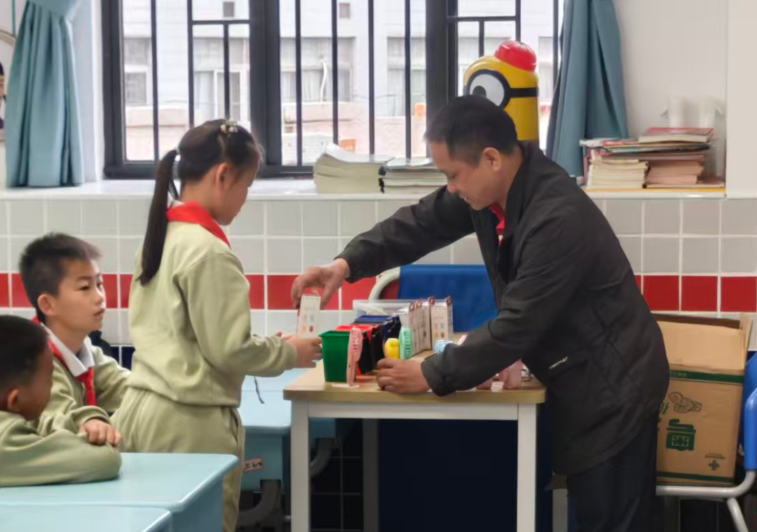 164ec2e00df7540ecae97cc32ea49563