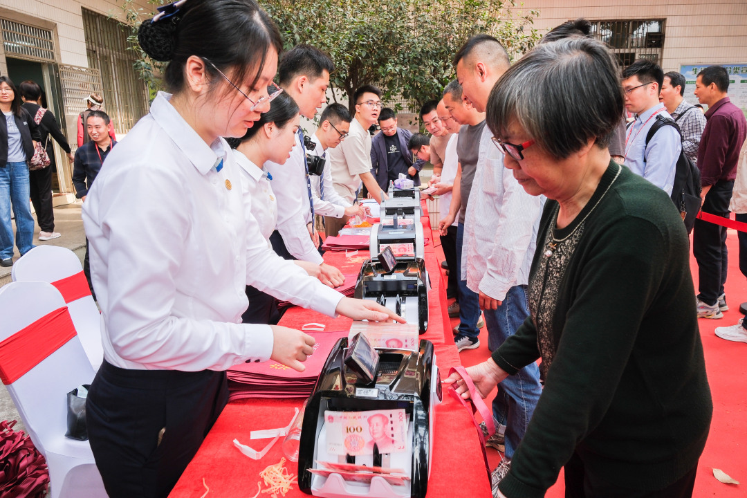 456fdb940e6c3e3fb75bd8335745065.jpg 456fdb940e6c3e3fb75bd8335745065.jpg