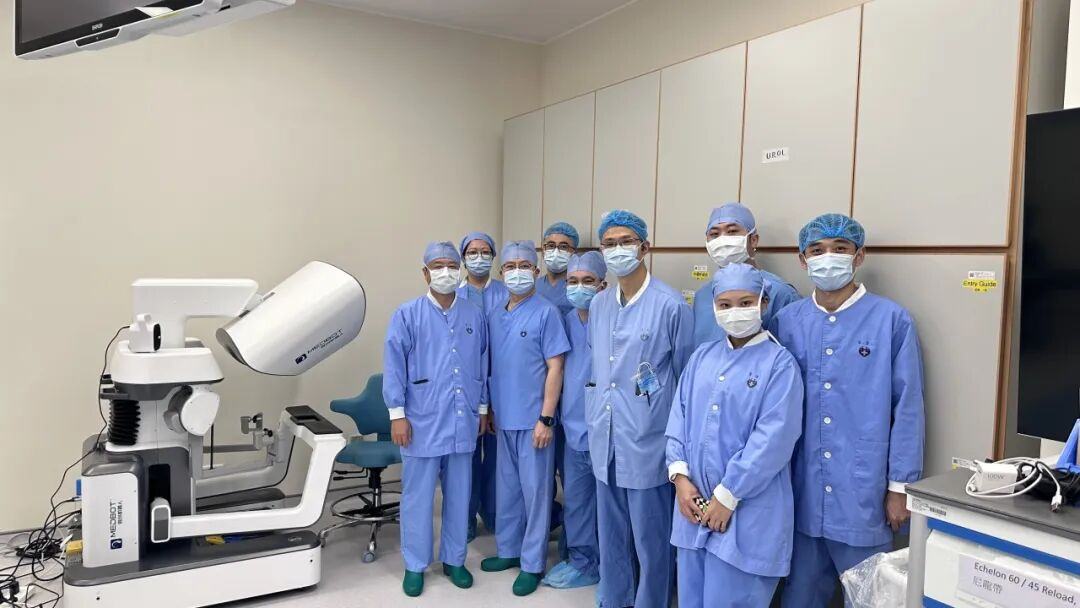 两地手术团队密切配合,手术成功实施