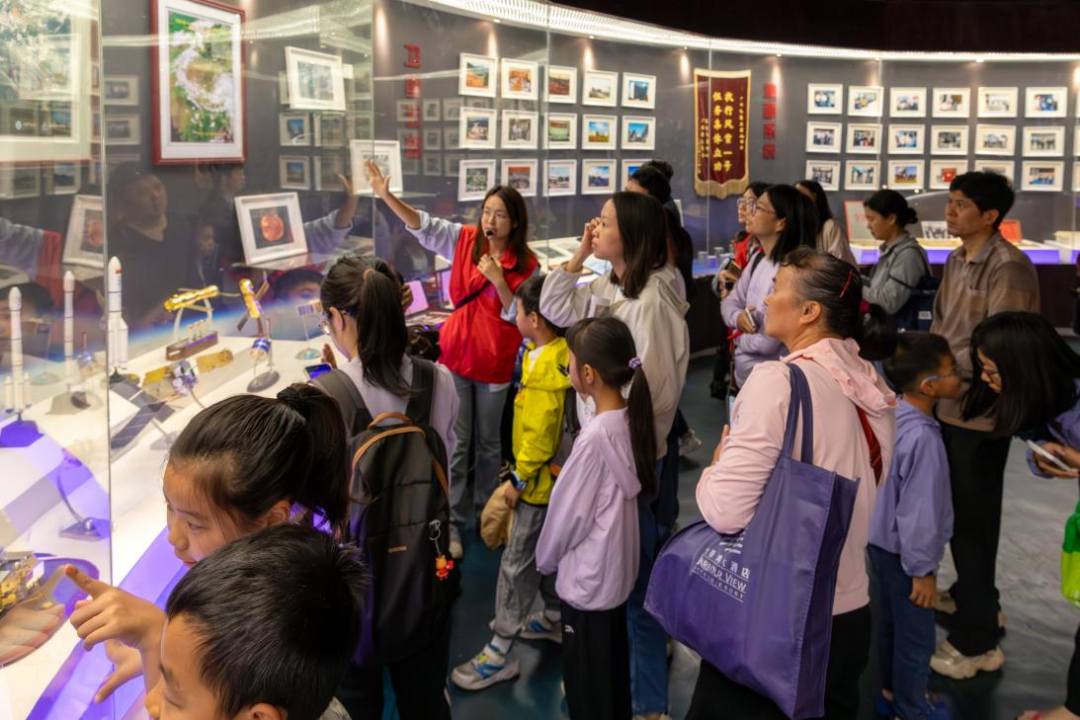 卫星站活动现场