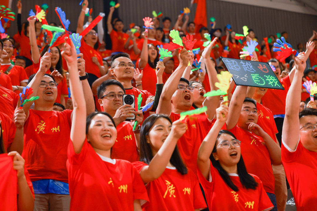 粤BA 广州日报新花城记者:杨泽彬