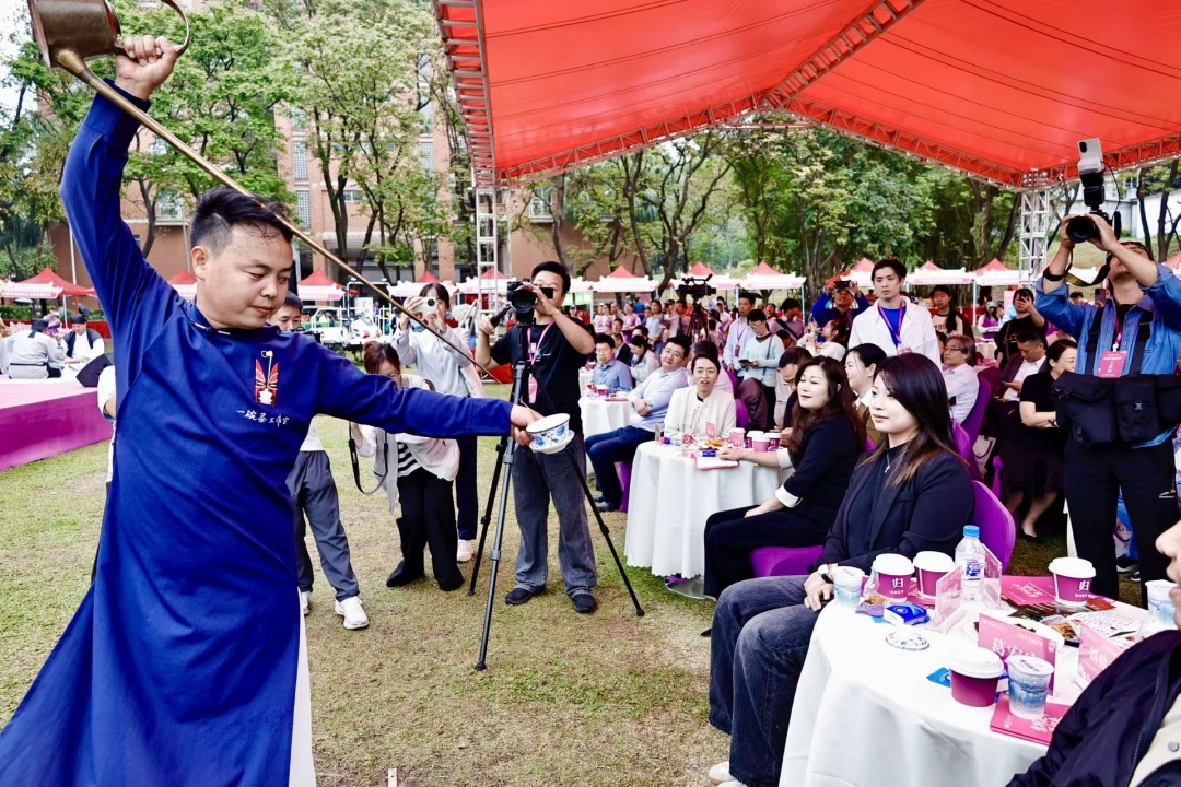 2026年3月23 日,华南农业大学首届