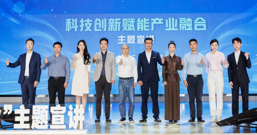 1V8A4211_p1268.jpg~tplv-9lv23dm2t1-resize-animforce-v1_1600_3000_gif