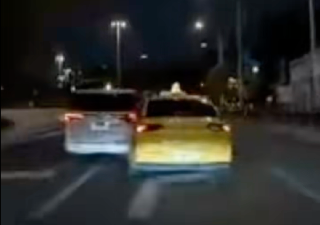 808d2151ecc52bfbf1f7b99f4a9b699b