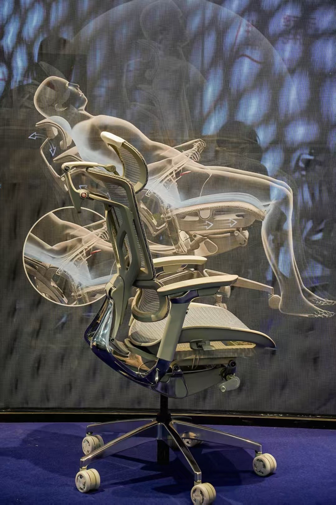 办公座椅功能性与高颜值兼备