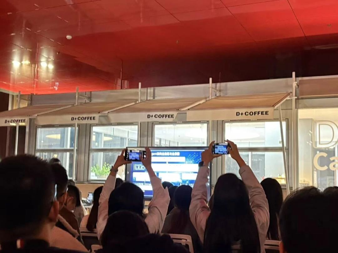 e996d19e52316afb88eba953b303555e.jpg e996d19e52316afb88eba953b303555e.jpg