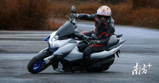 大冶生产的大排量车型。受访者供图