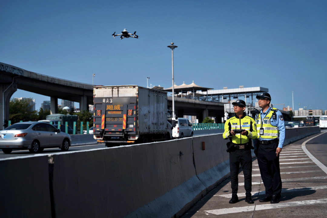 交警无人机