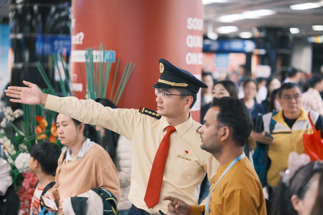 往届广交会服务图。