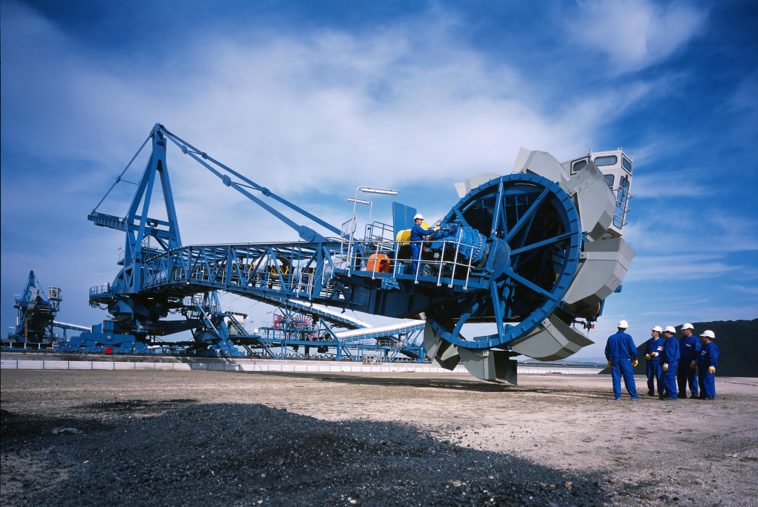 润邦股份出口摩洛哥的斗轮取料机