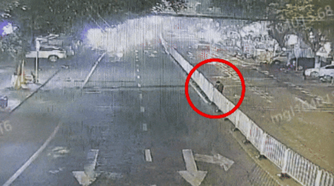 ccf2f70aa9c204e6efec689803c2c2b2