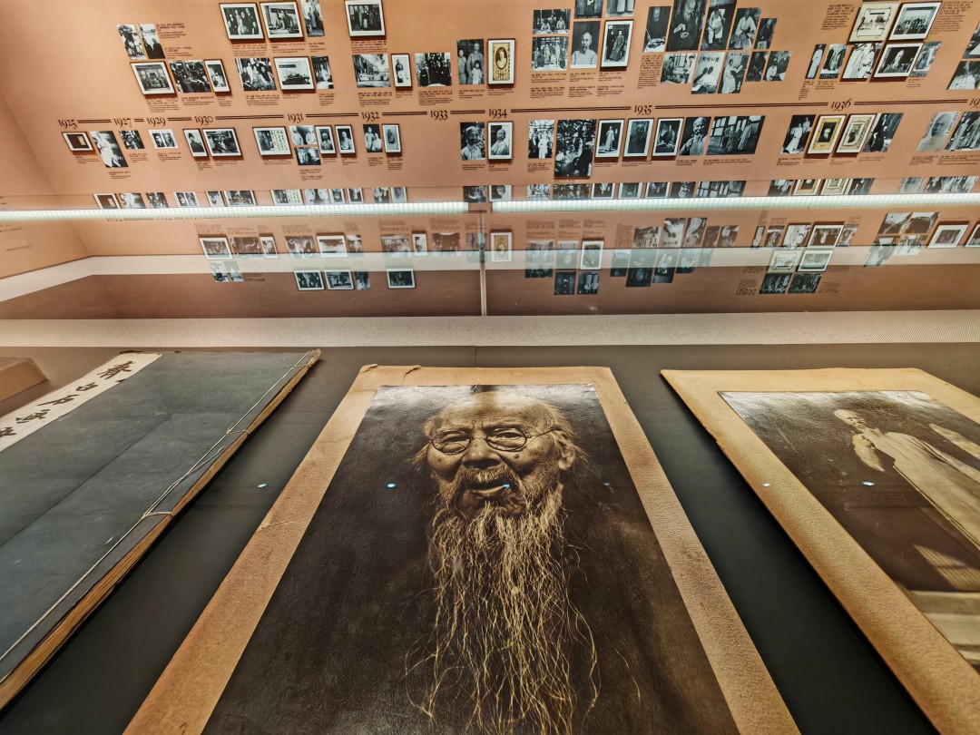 齐白石照相记:以老影像为载体,铺展齐白石的交游世界与人生图景——褪去大师光环,看见一个有温度、有烟火气的白石老人。