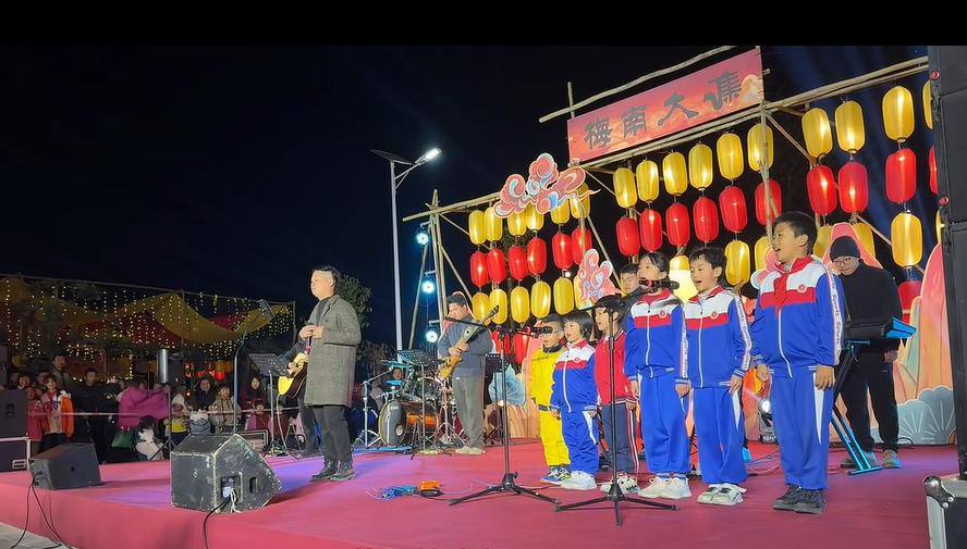 韶关市新丰县梅南大集传唱“梅南童谣”