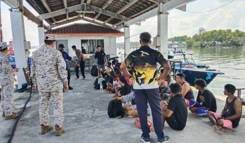 偷渡 偷渡