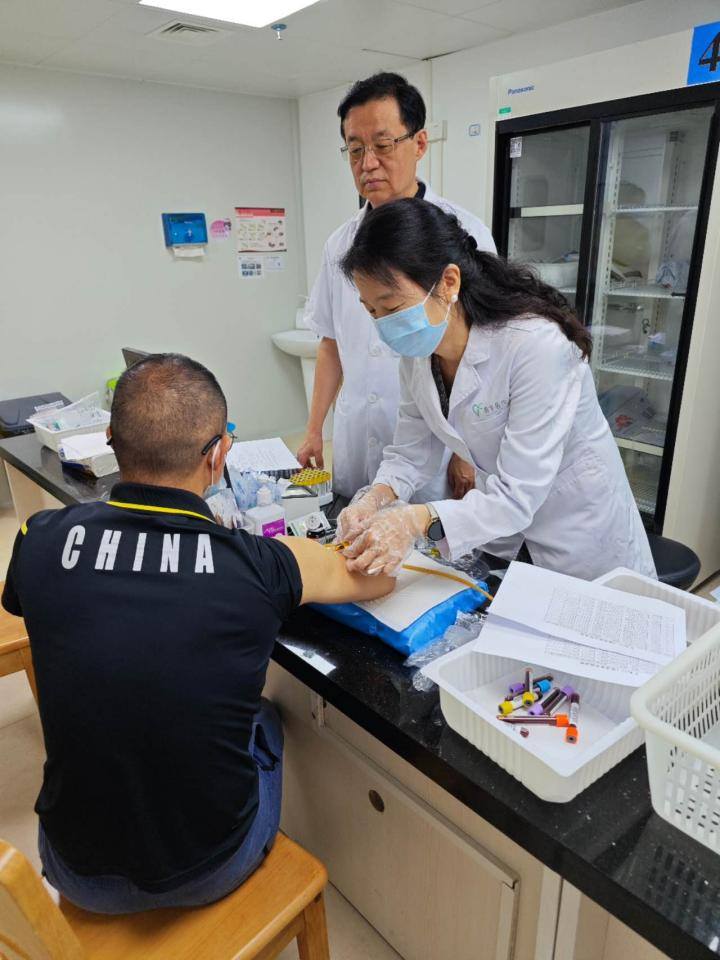 侯金林教授团队完成B-Well研究首位患者入组
