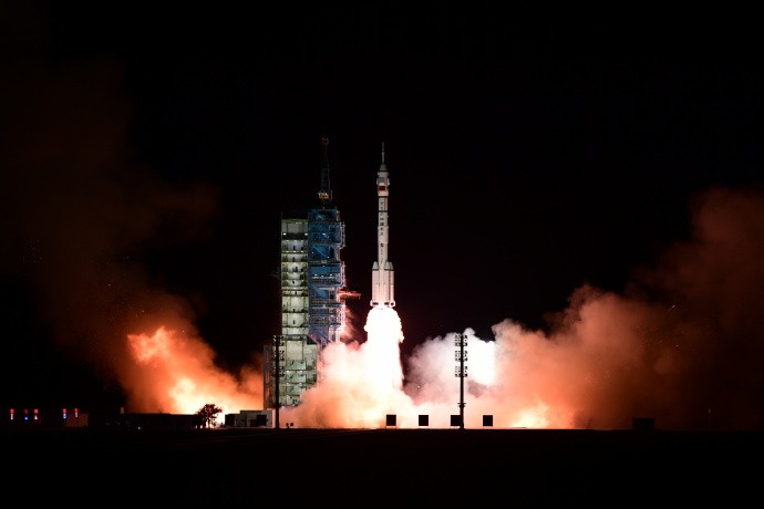2025年10月31日23时44分,搭载神舟二十一号载人飞船