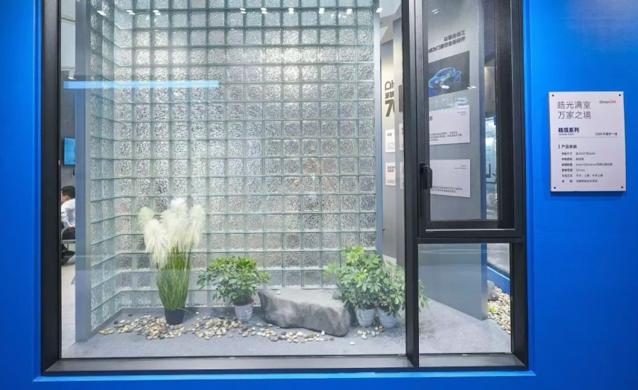 展区内处处可见极具设计感的氛围装饰。