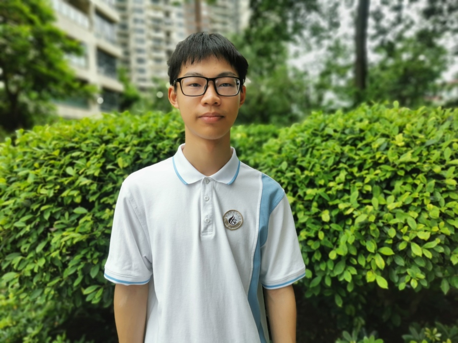 陈惠南纪念中学邓家乐