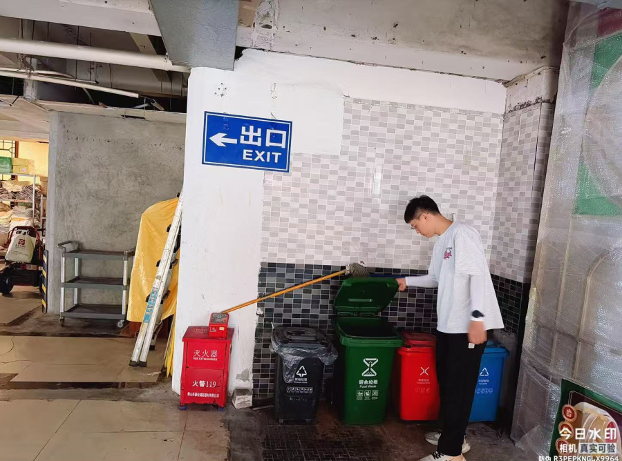 京溪开展重点场所生活垃圾分类专项巡查指导。通讯员供图