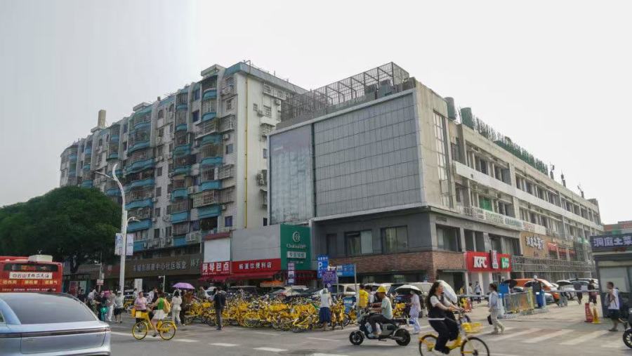 位于天河区的“车陂南”地铁口。