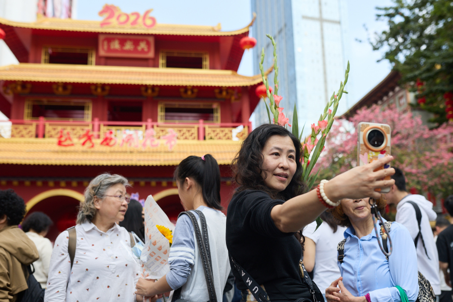 陈忧子 20260215 北京路西湖花市 年二八 行花街