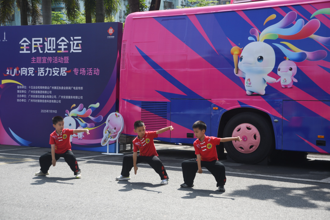 xum250719-35(1).jpg xum250719-35(1).jpg