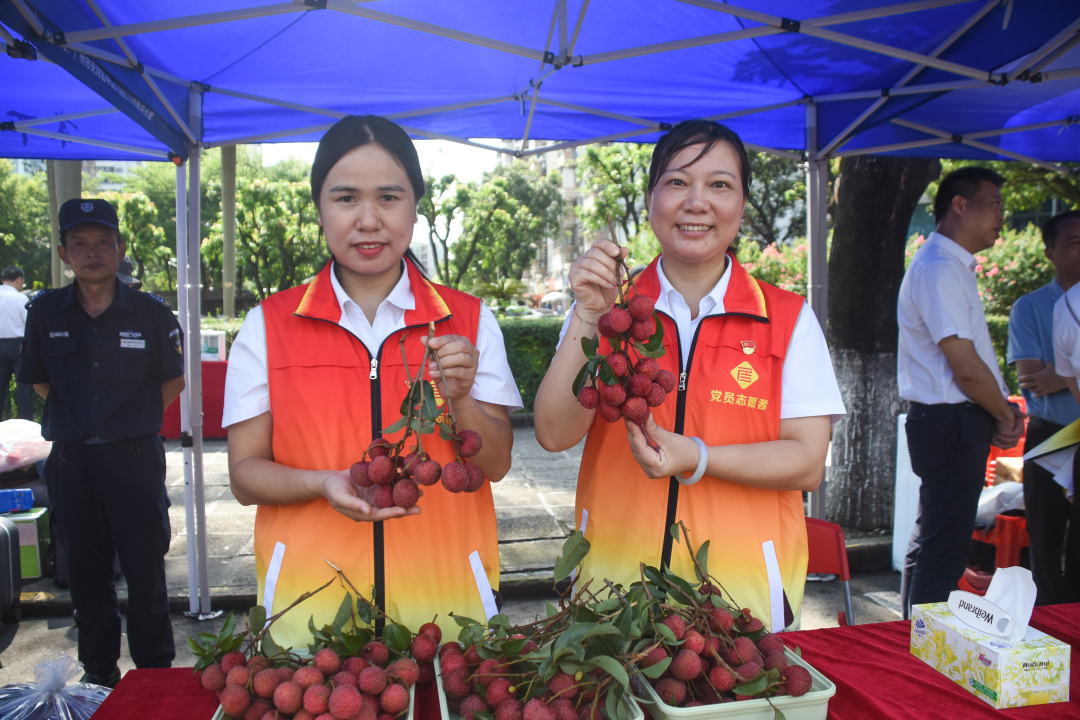 xum250719-10(1).jpg xum250719-10(1).jpg