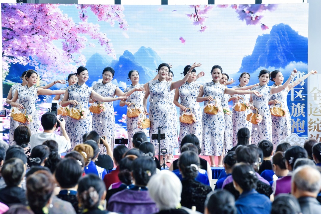 近200支队伍(含个人)登场,以旗袍之美展示东方韵味 郭柯堂摄