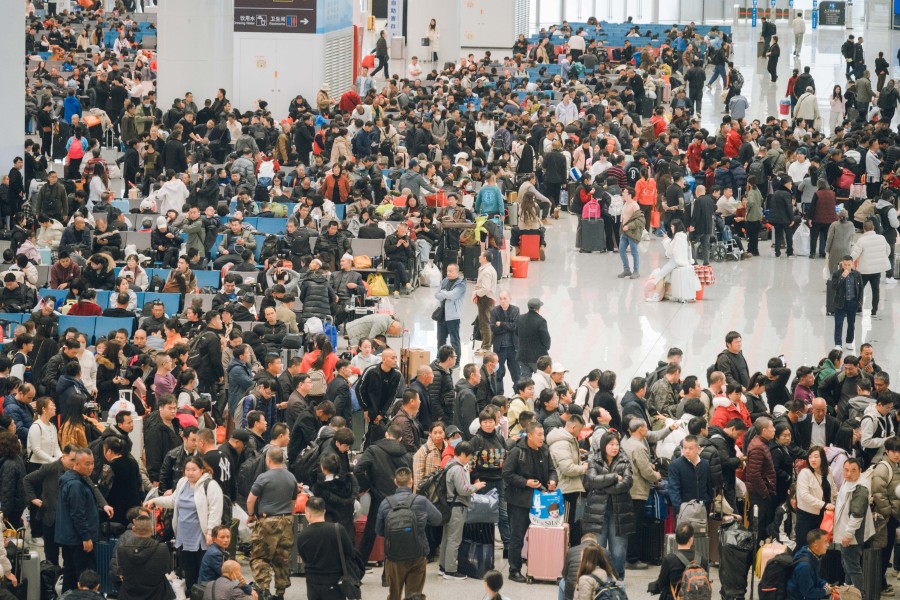 大年初三:国铁广州局预计发送旅客201.5万人次